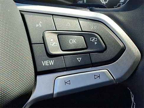 New 2025 Volkswagen Atlas Cross Sport SE image 19