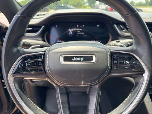 Used 2021 Jeep Grand Cherokee L Overland w/ Luxury Tech Group IV AWD/4WD image 43
