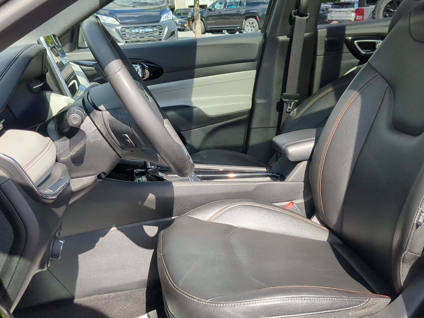 Used 2024 Jeep Compass Limited w/ Sun and Sound Group AWD/4WD image 12