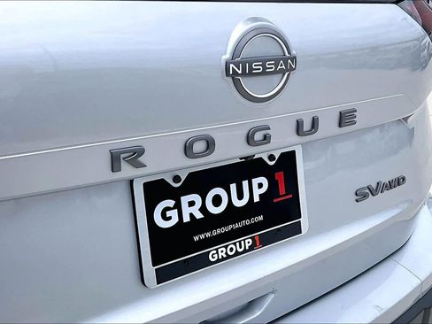 Used 2024 Nissan Rogue SV AWD/4WD image 30