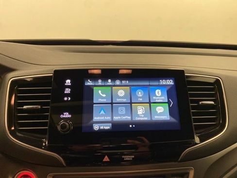 Used 2024 Honda Passport EX-L image 10