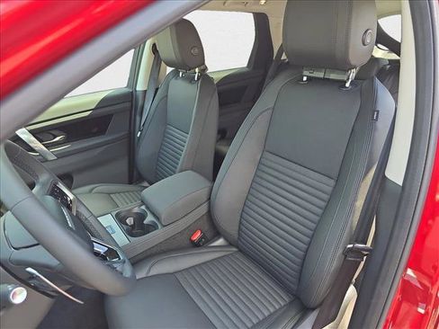 New 2025 Land Rover Discovery Sport S image 15