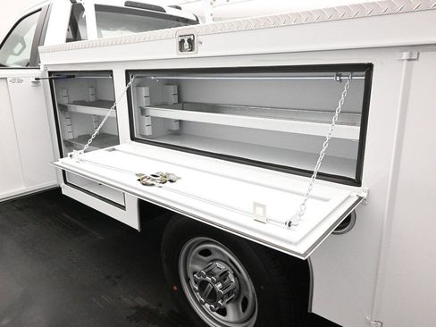 New 2025 Ford F350 XL w/ XL Chrome Package image 17