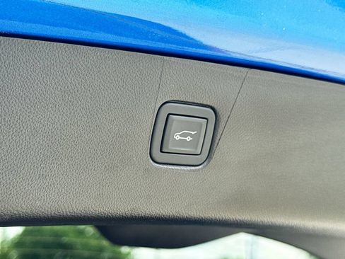 Used 2024 Chevrolet Blazer LT w/ Convenience Package FWD image 35