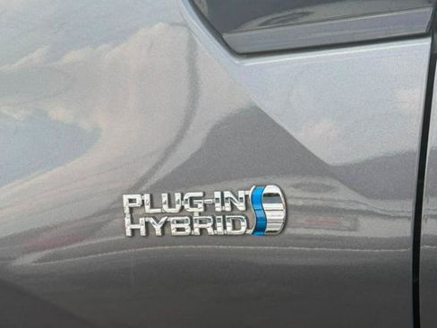 Used 2017 Toyota Prius Prime Plus w/ Carpet Mat Package FWD image 26