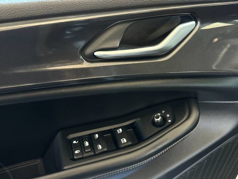 Used 2023 Jeep Grand Cherokee L Laredo w/ MOPAR Finishing Package AWD/4WD image 10