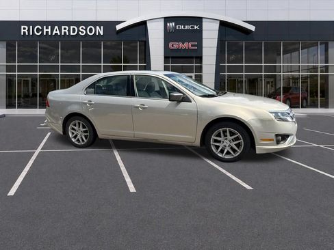 Used 2010 Ford Fusion SEL FWD image 4