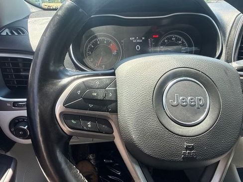 Used 2021 Jeep Cherokee Latitude Lux AWD/4WD image 20