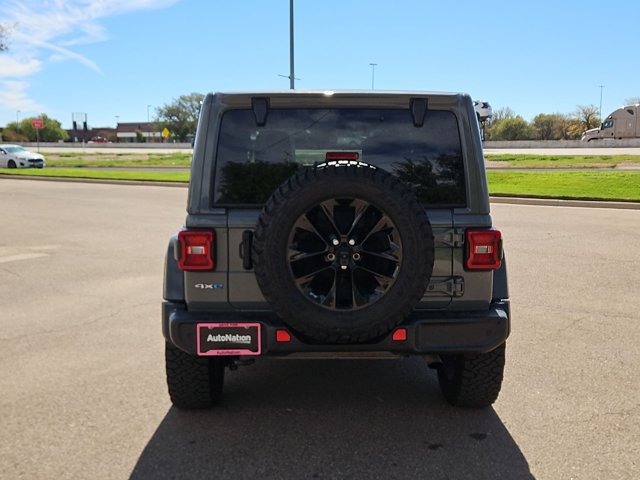 Used 2021 Jeep Wrangler Unlimited Sahara w/ Cold Weather Group AWD/4WD image 7
