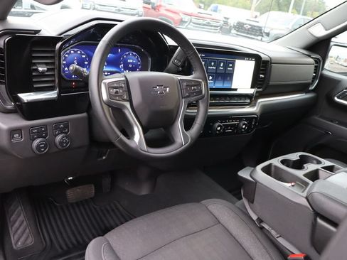 Used 2023 Chevrolet Silverado 1500 RST w/ Z71 Off-Road Package AWD/4WD image 5
