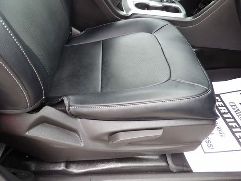 Used 2022 Chevrolet Colorado LT w/ Fleet Safety Package RWD image 37
