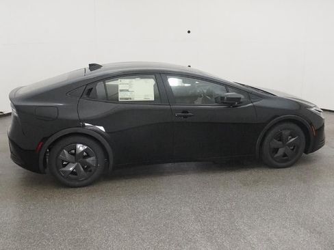 New 2026 Toyota Prius SE image 33