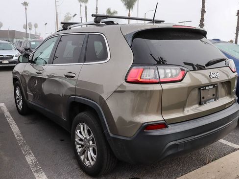 Used 2019 Jeep Cherokee Latitude w/ Popular Appearance Group image 3