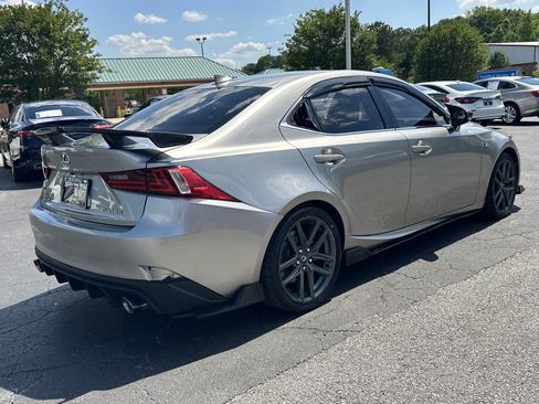 Used 2016 Lexus IS 200t w/ F Sport Package RWD image 8