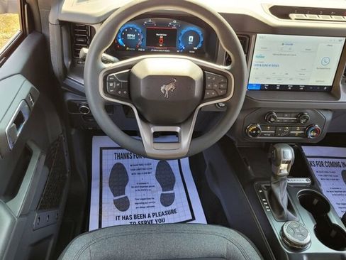 New 2025 Ford Bronco Base w/ Sasquatch Package image 7