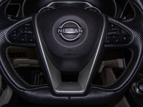 Used 2023 Nissan Maxima Platinum w/ Sport Mat Group FWD image 12