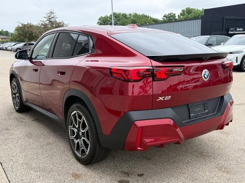Used 2025 BMW X2 xDrive28i AWD/4WD image 6