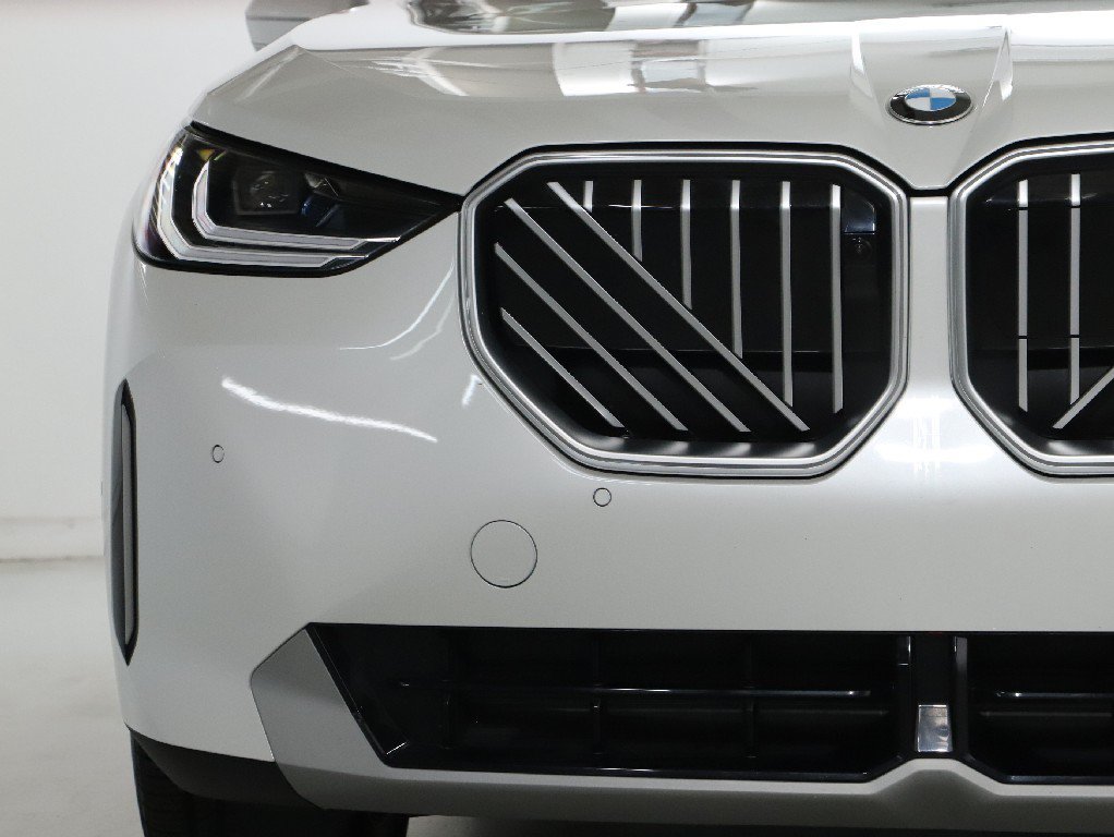 Used 2026 BMW X3 xDrive30i w/ Premium Package AWD/4WD image 7