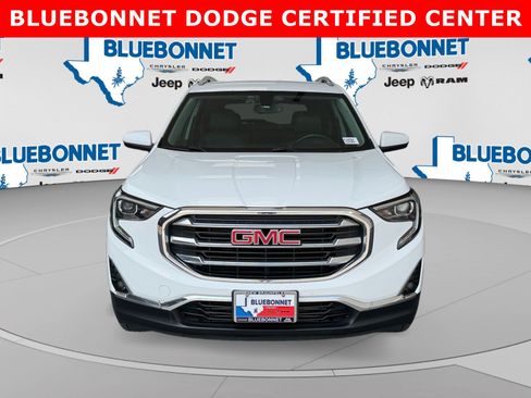 Used 2019 GMC Terrain SLT FWD image 2