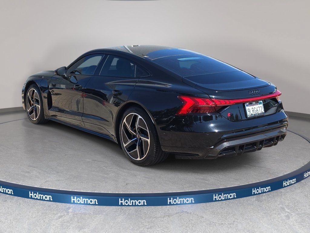 Used 2024 Audi RS e-tron GT w/ Carbon Performance Package AWD/4WD image 8