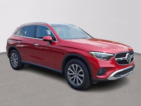 Certified 2026 Mercedes-Benz GLC 300 4MATIC image 3