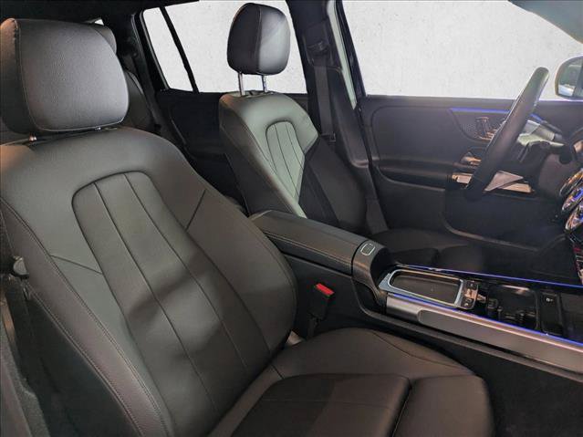 Used 2025 Mercedes-Benz GLB 250 image 21