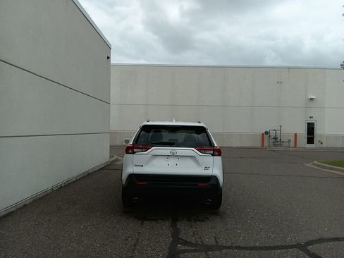 Certified 2025 Toyota RAV4 XLE AWD/4WD image 3
