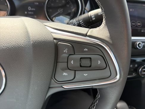 Used 2023 Buick Encore GX Select w/ Safety Package II AWD/4WD image 25