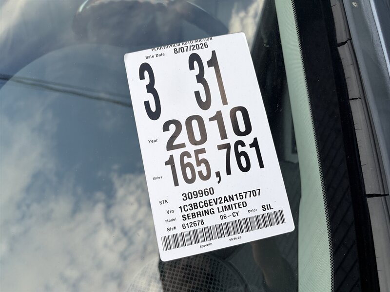 Used 2010 Chrysler Sebring Limited FWD image 32
