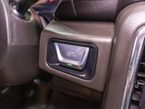 Used 2025 GMC Yukon Elevation w/ Elevation Premium Package AWD/4WD image 30