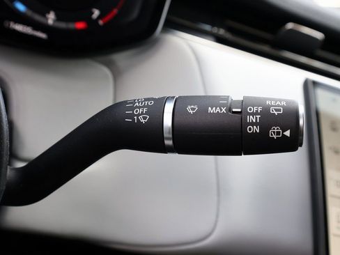 Used 2024 Land Rover Range Rover Sport Dynamic SE image 40