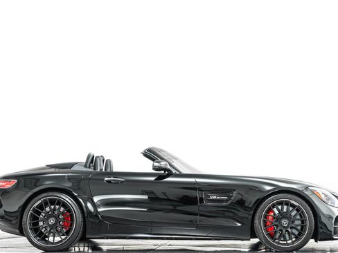 Used 2018 Mercedes-Benz AMG GT C image 2