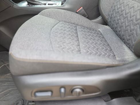 Used 2022 Chevrolet Equinox LT FWD image 30