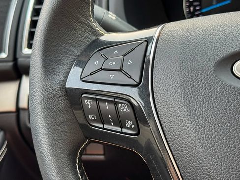 Used 2018 Ford Explorer Platinum AWD/4WD image 34