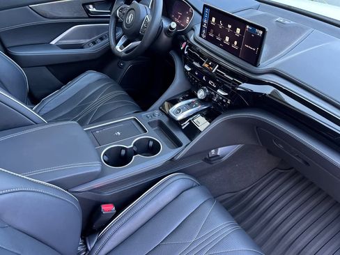 Certified 2025 Acura MDX SH-AWD w/ Advance Package image 18