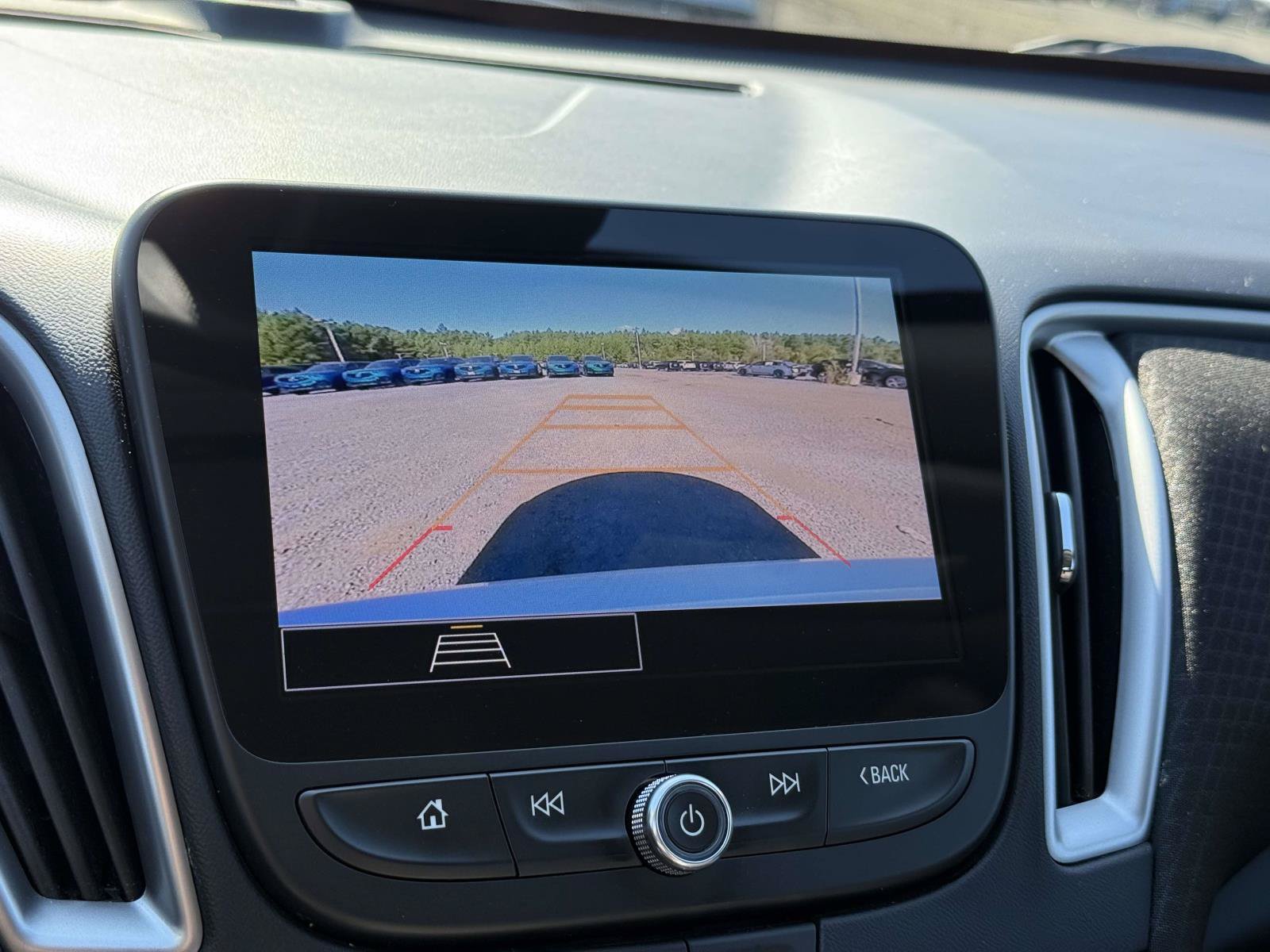Certified 2025 Chevrolet Malibu LT FWD image 11