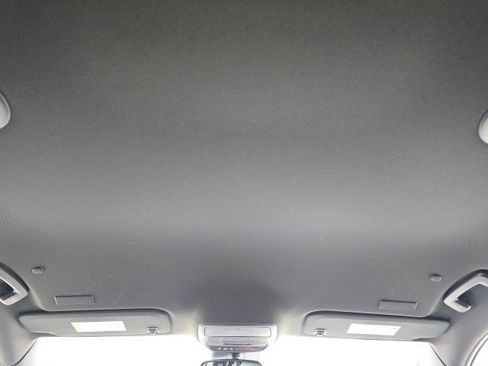 Used 2025 Buick Enclave Sport Touring w/ Power Package FWD image 41
