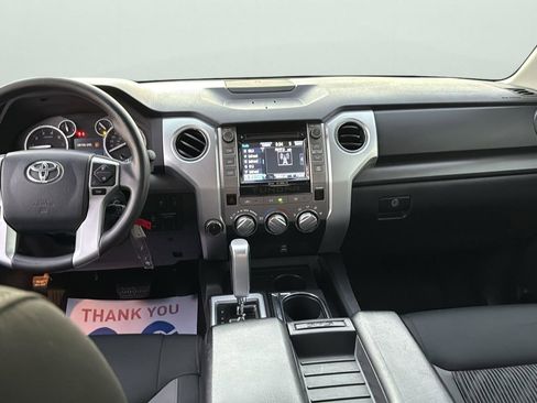 Used 2017 Toyota Tundra SR5 image 17