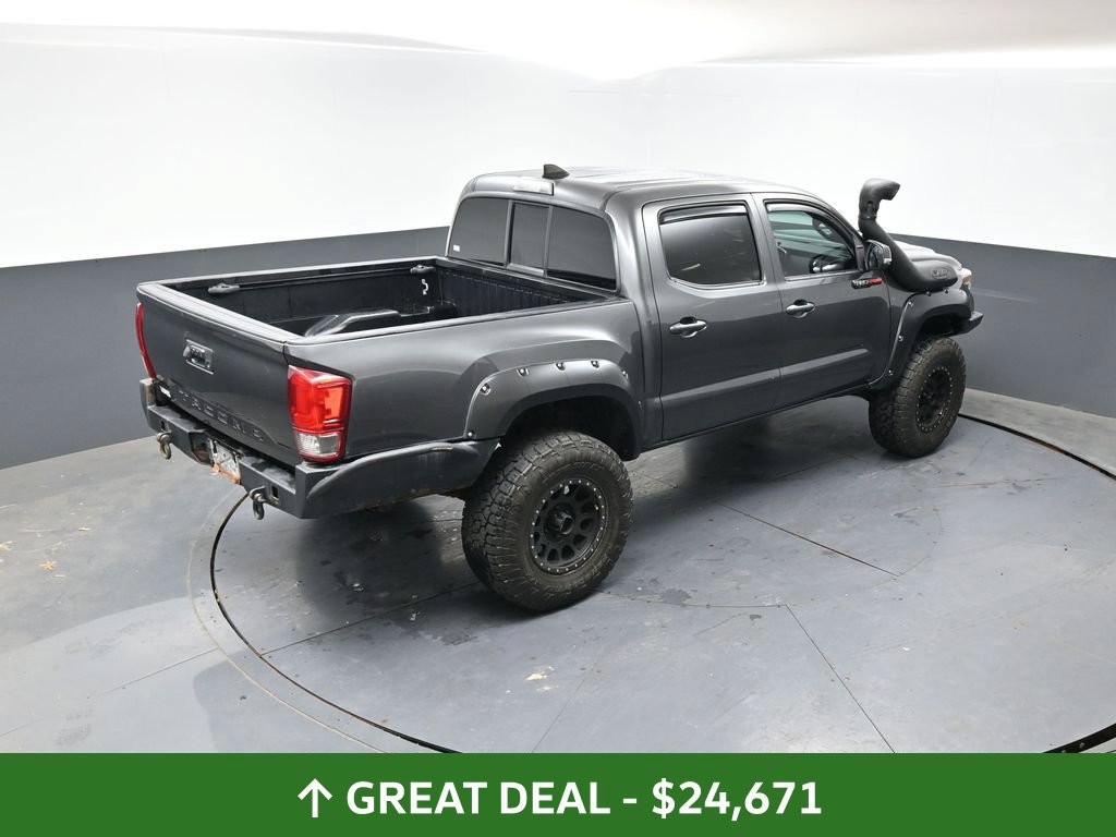 Used 2016 Toyota Tacoma TRD Sport w/ Towing Package AWD/4WD image 40