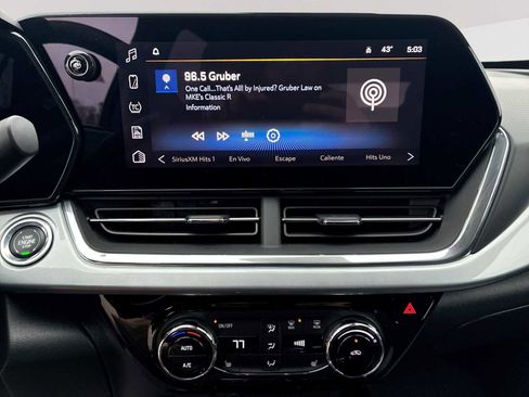 Used 2024 Chevrolet Trax LT w/ Driver Confidence Package image 13