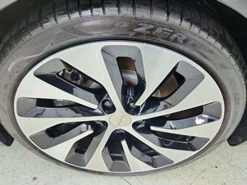 Used 2023 Lucid Air Touring image 58