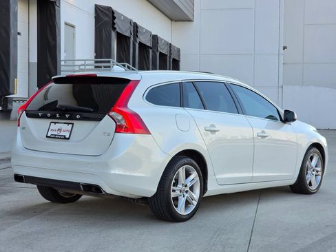 Used 2015 Volvo V60 T5 Premier FWD image 8