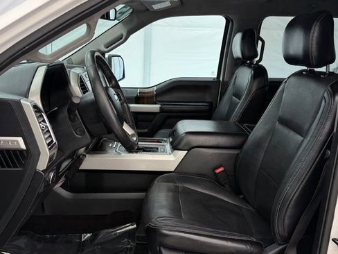 Used 2015 Ford F150 Lariat w/ Equipment Group 502A Luxury AWD/4WD image 11