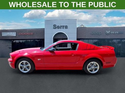 Used 2006 Ford Mustang GT Premium RWD image 4