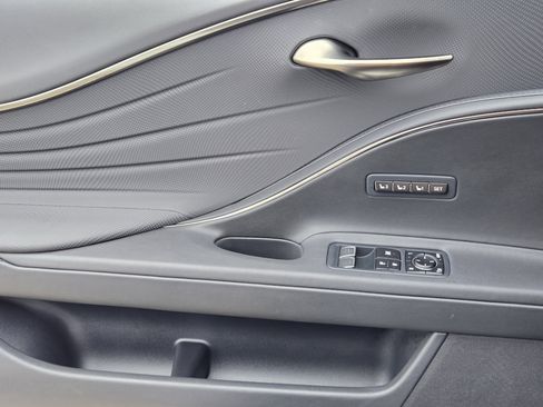 Certified 2021 Lexus LC 500 Convertible w/ Touring Package image 33