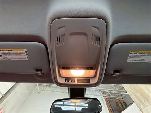 Certified 2019 Chevrolet Cruze LT w/ LT True North Edition image 22