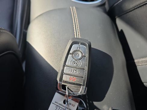Used 2025 Ford Mustang Premium image 12