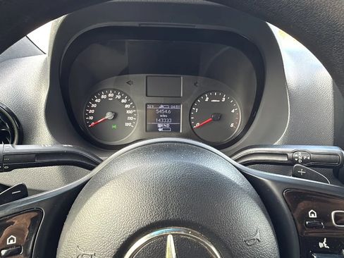 Used 2019 Mercedes-Benz Sprinter 170 image 21