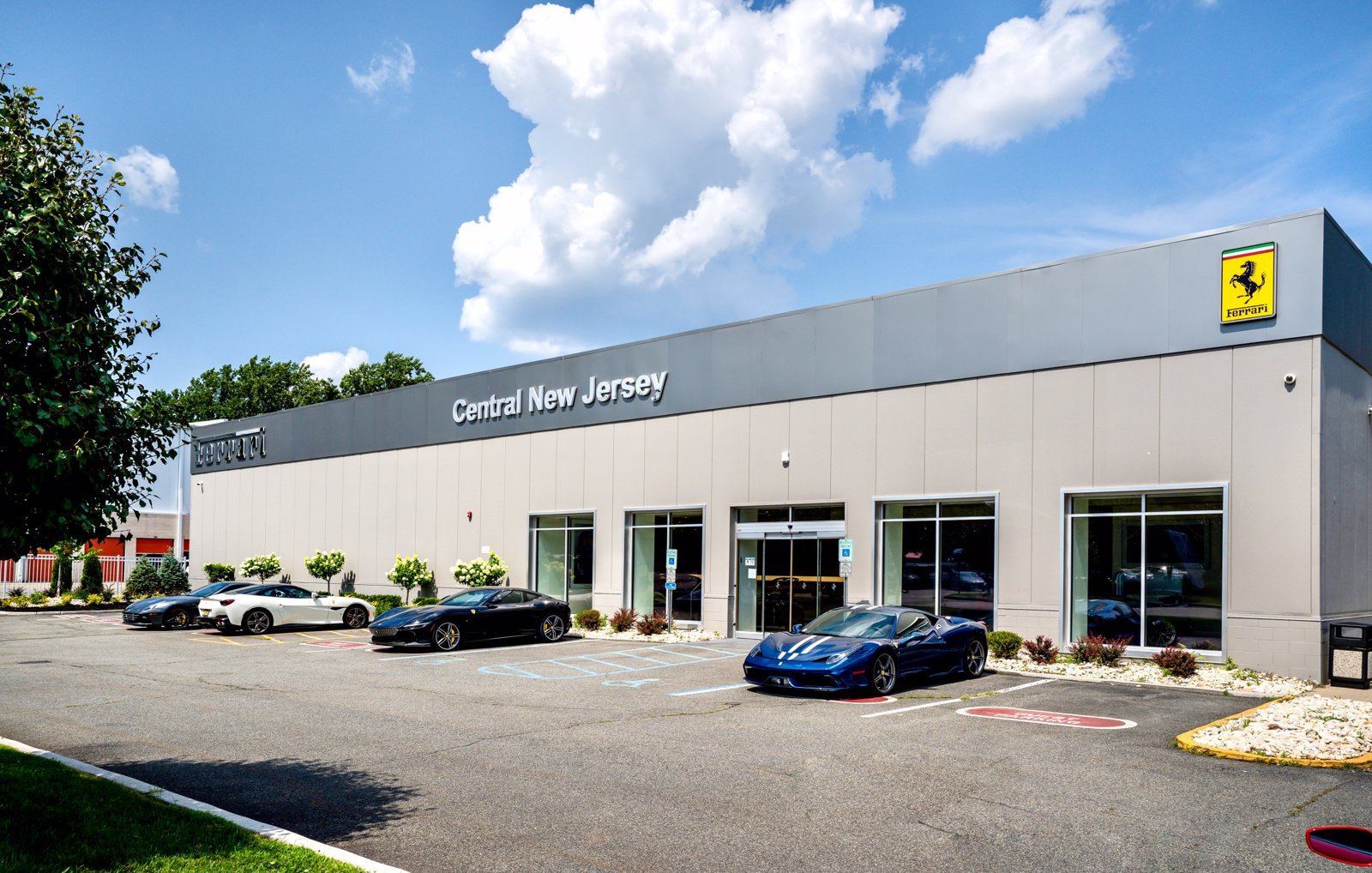 Used 2019 Porsche 911 GT3 RS RWD image 3