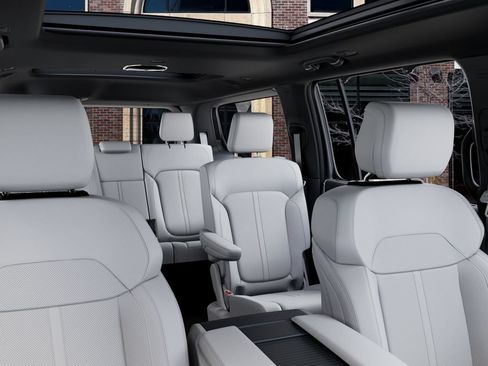 New 2026 Jeep Grand Wagoneer Summit AWD/4WD image 26